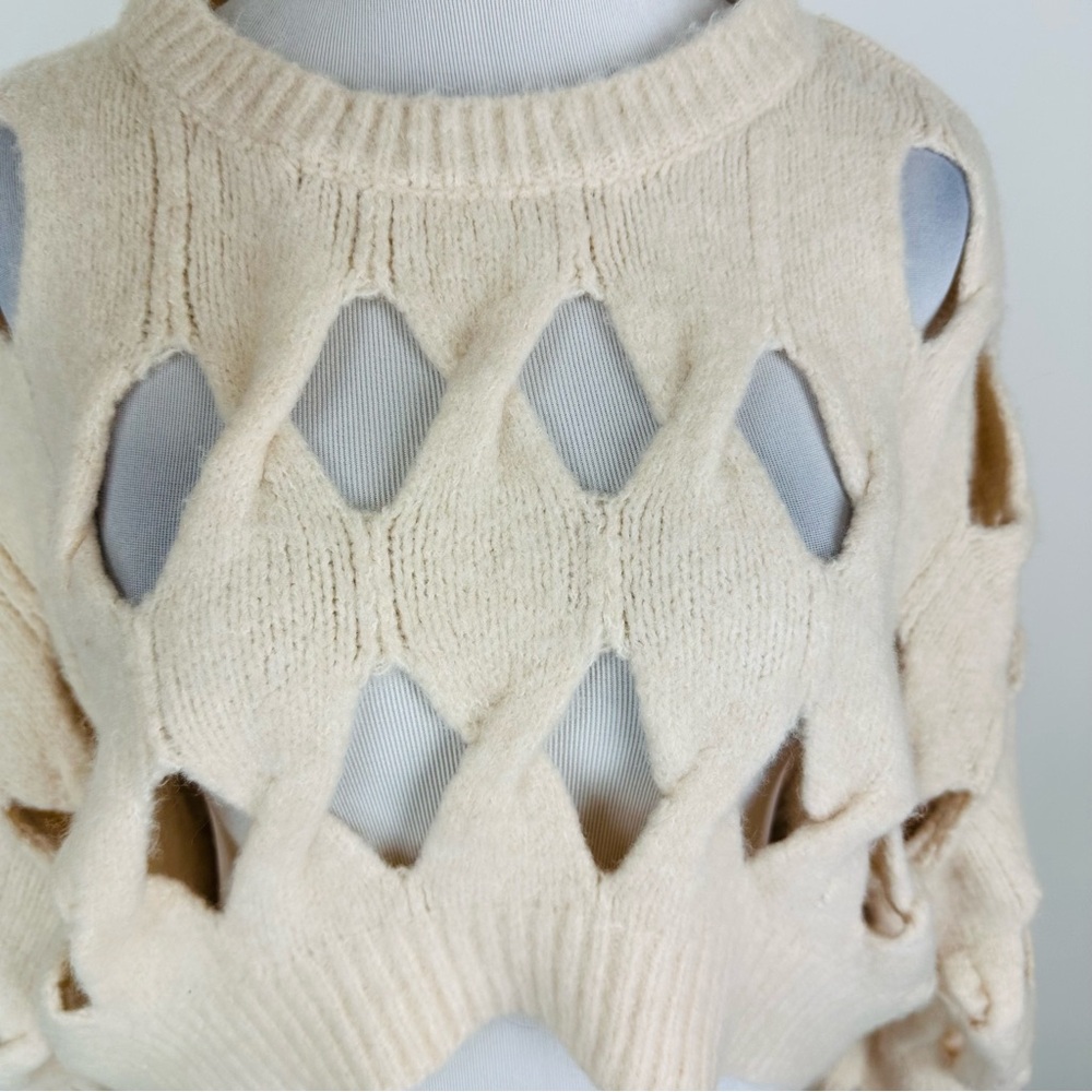 Silence + Noise Urban Outfitters Clara Open Stitch Sweater Size Small - Picture 3 of 10
